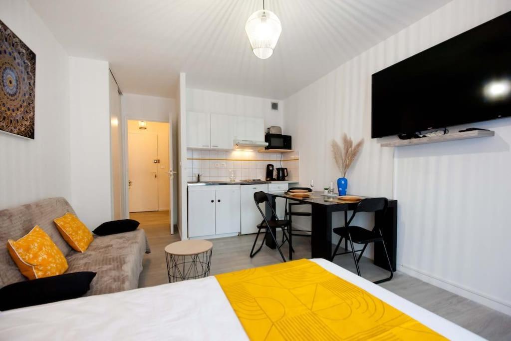 Le Prestigieux Centre Gare Wifi Et Parking Gratuit Apartamento Amiens Exterior foto